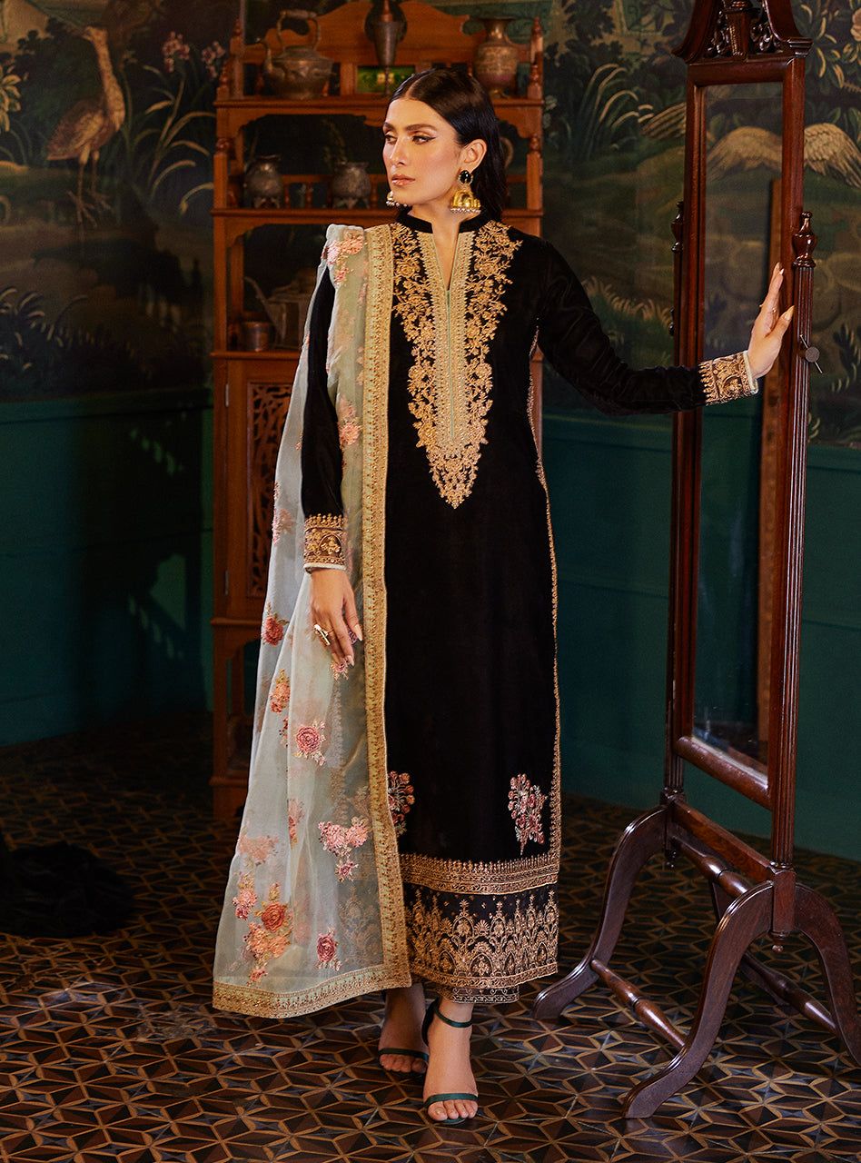 Zainab Chottani Heavy Embroidered Velvet 3 Piece Unstitched