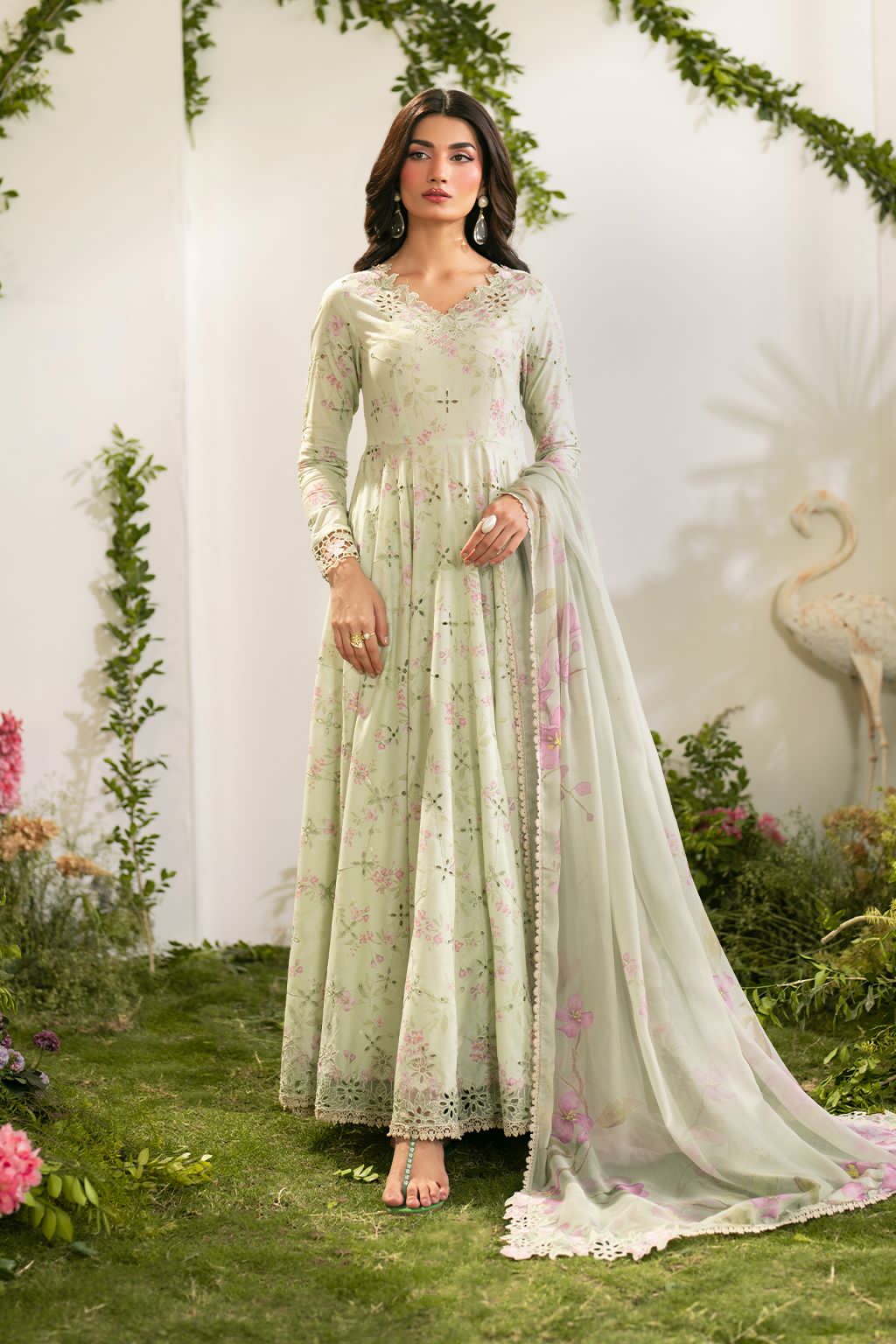 Iznik Luxury Collection Lawn Embroidery 3 Piece Unstitched