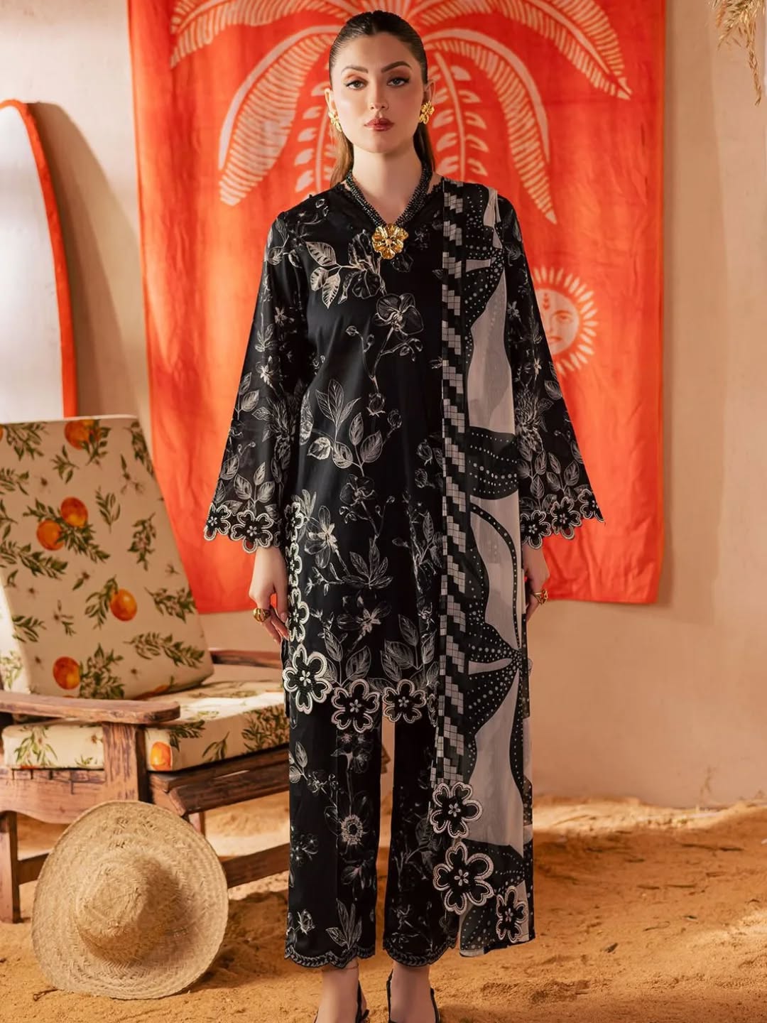 Baroque Luxury Embroidered Lawn 3 Piece Unstitched / Stitched