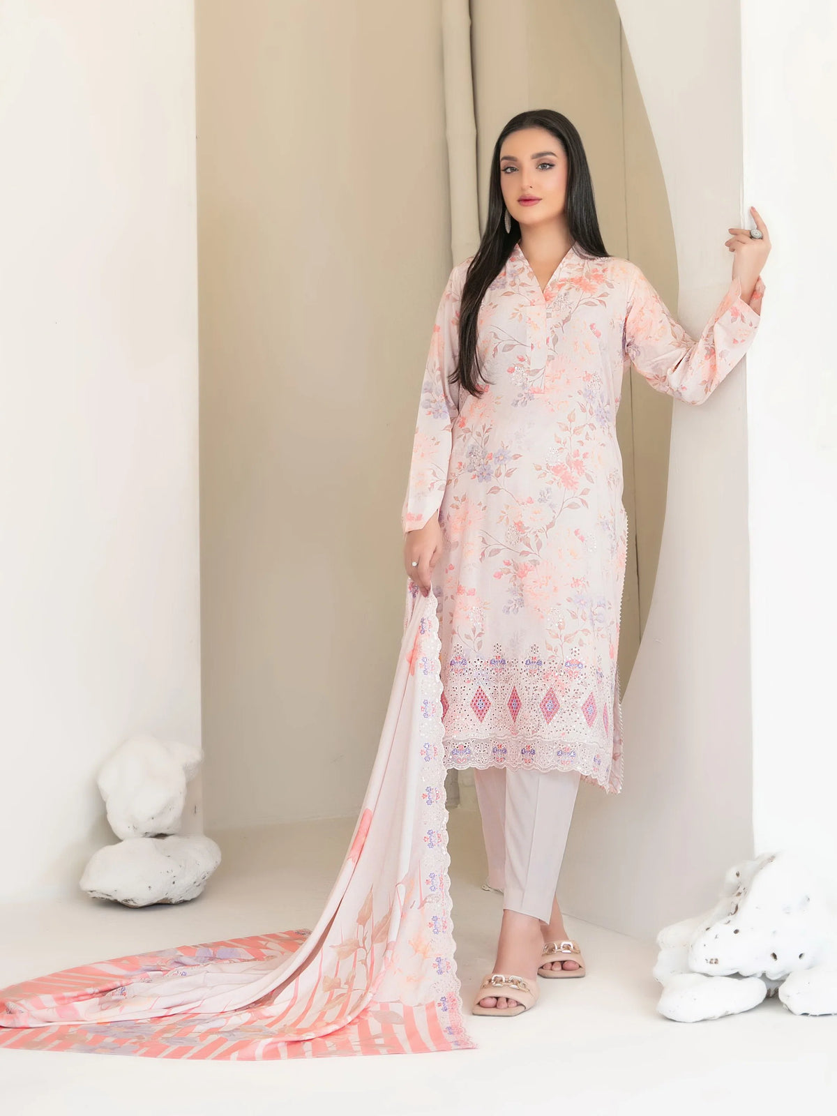 Tawakkal Luxury Lawn Chikan Kari Embroidered 3 Piece Unstitched / Stitched