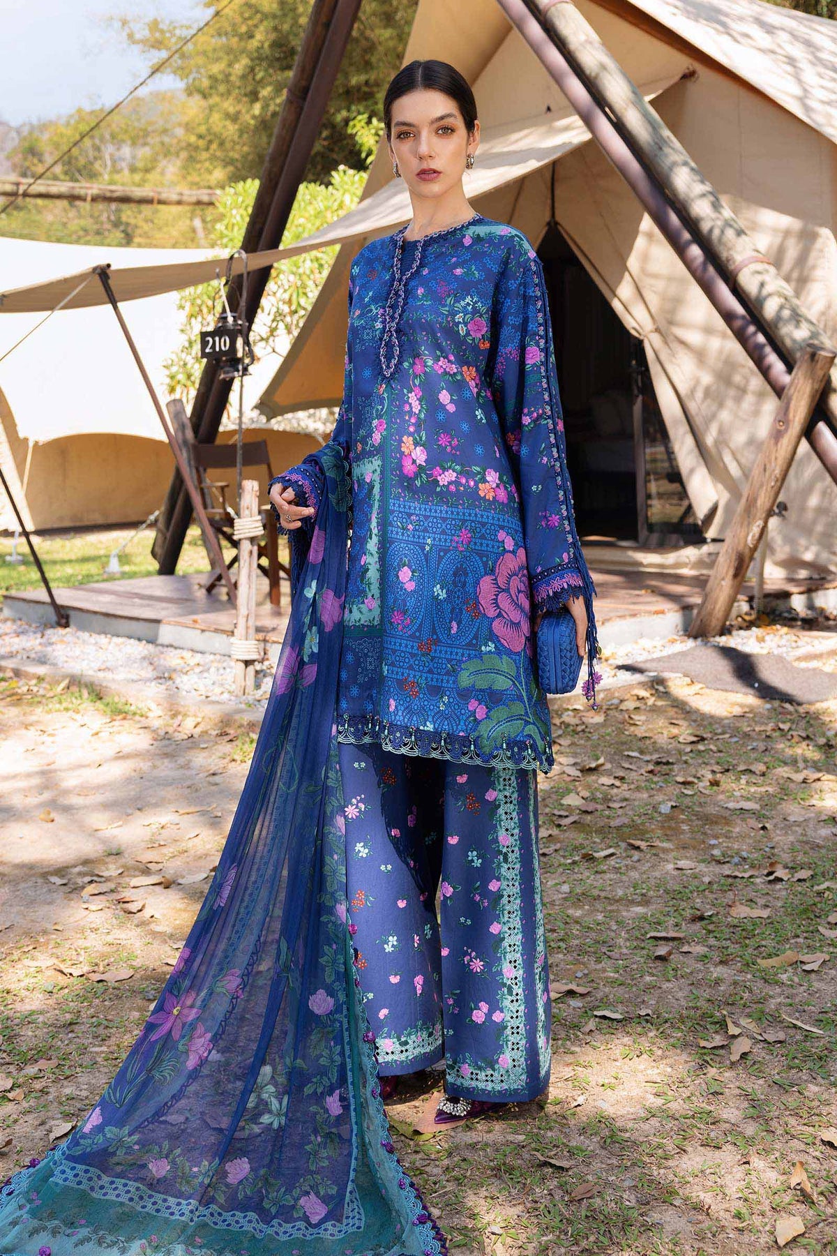 Maria B Luxury Lawn Embroidered 3 piece Unstitched / Stitched
