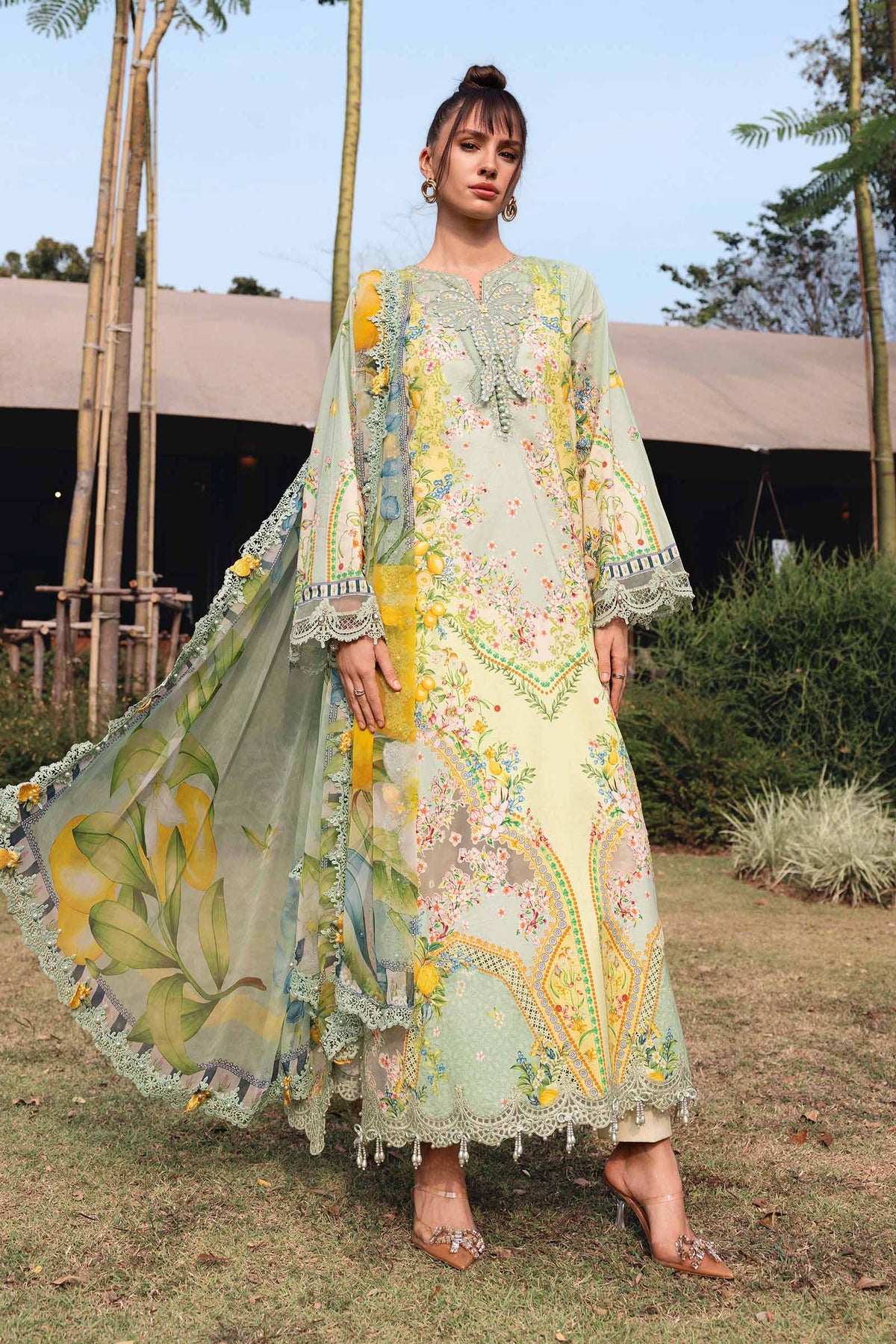 Maria B Luxury Lawn Embroidered 3 piece Unstitched / Stitched