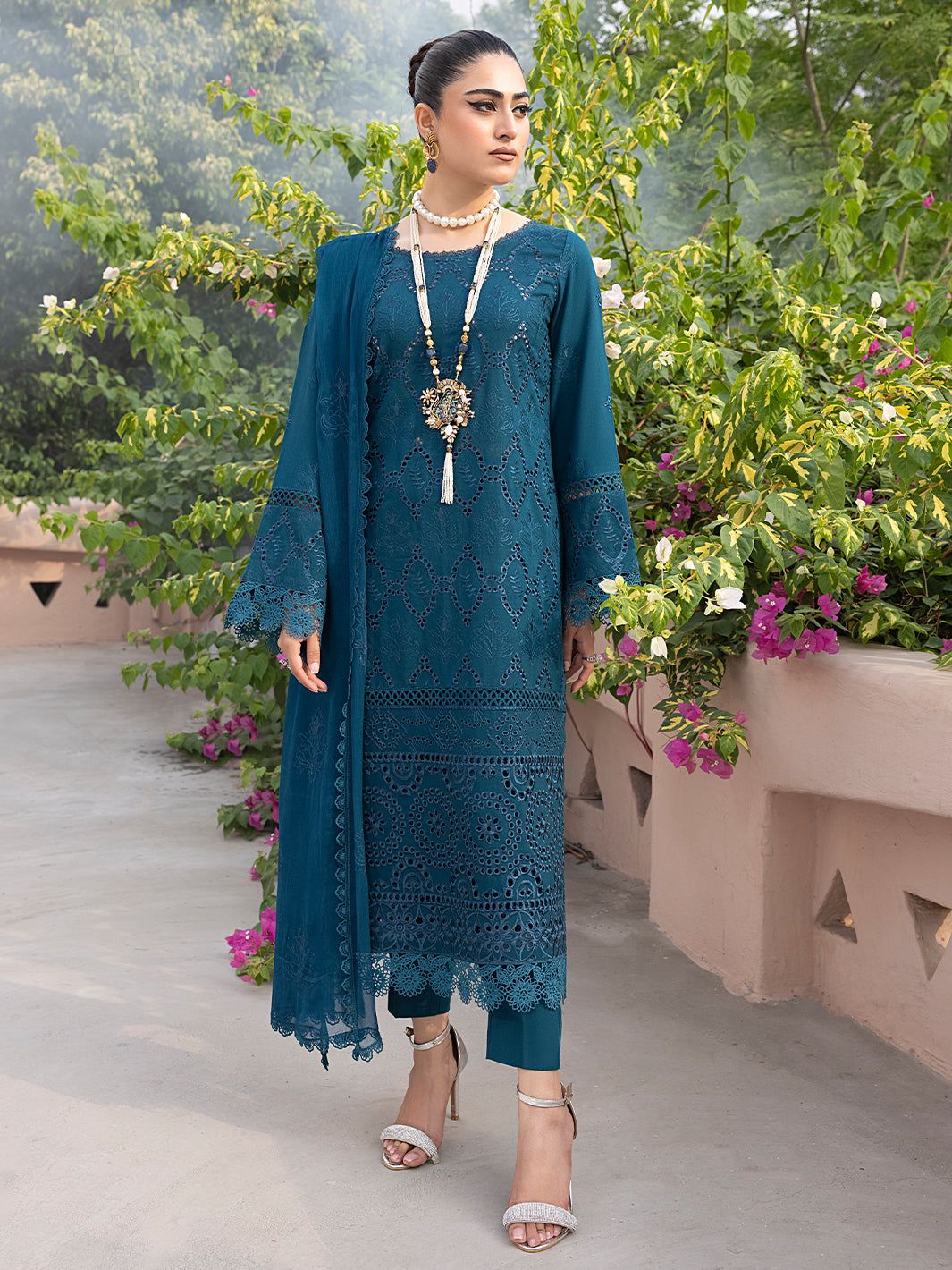 Kahf Chikankari Collection 3 Piece Unstitched