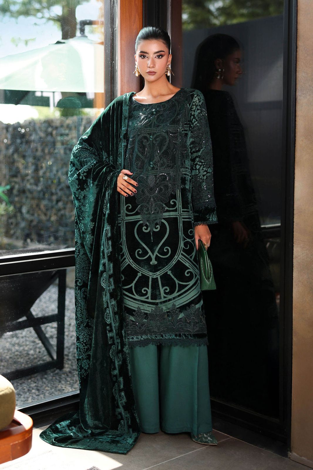 Asim Jofa Palachi Luxury Velvet Dress Embroidered 3 Piece Unstitched / Stitched