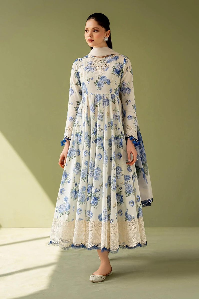 Baroque Embroiderey Lawn Collection 3 Piece Unstitched / Stitched