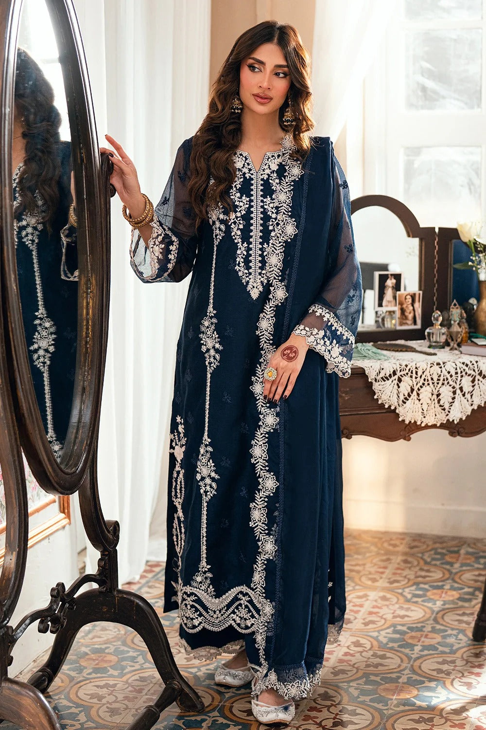 Azure luxury Chiffon Embroidered 3 Piece Unstitched / Stitched