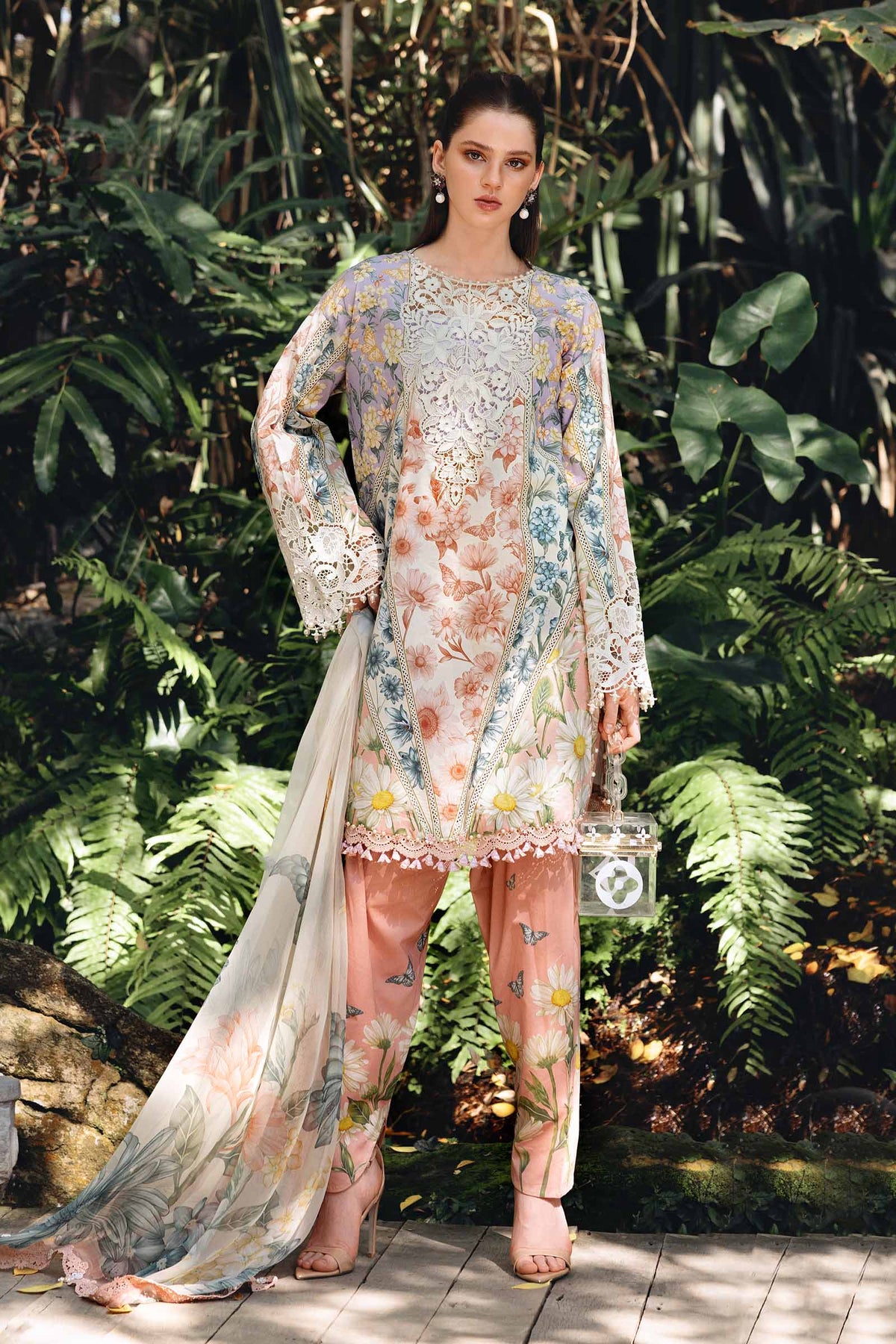Maria B Luxury Lawn Embroidered 3 piece Unstitched / Stitched