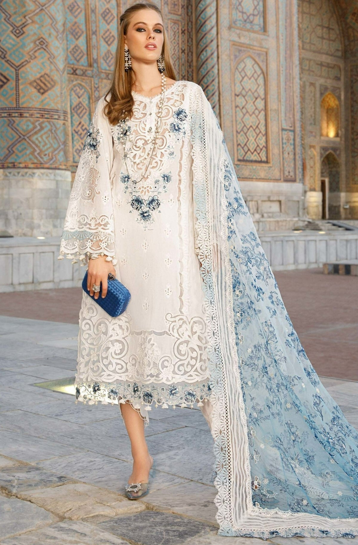 Maria B Embroidered And Chicken Kari Luxury Lawn 3 Piece Unstitched